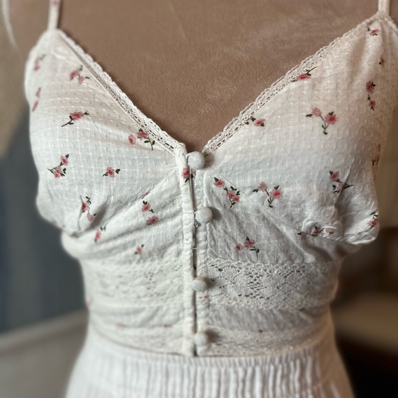 NWT Aeropostale White Floral CottageCore Bralette - Picture 4 of 11